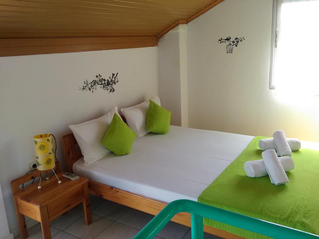 Appartement House Mantesos à Koinira Extérieur photo