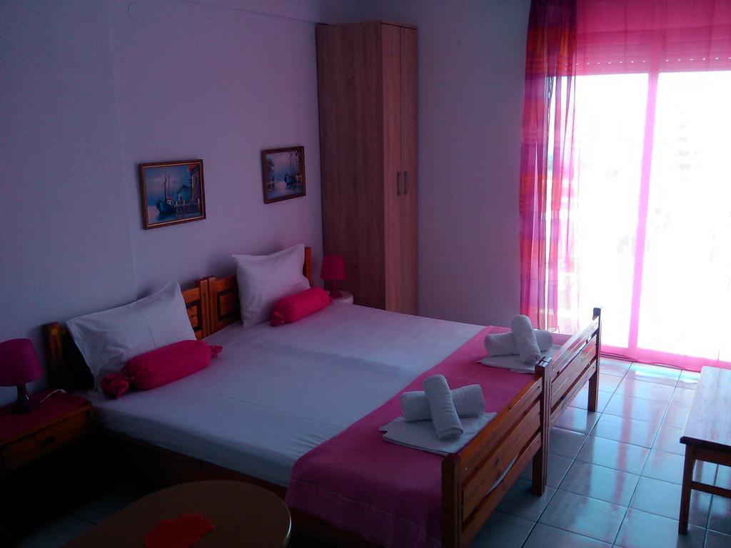 Appartement House Mantesos à Koinira Extérieur photo