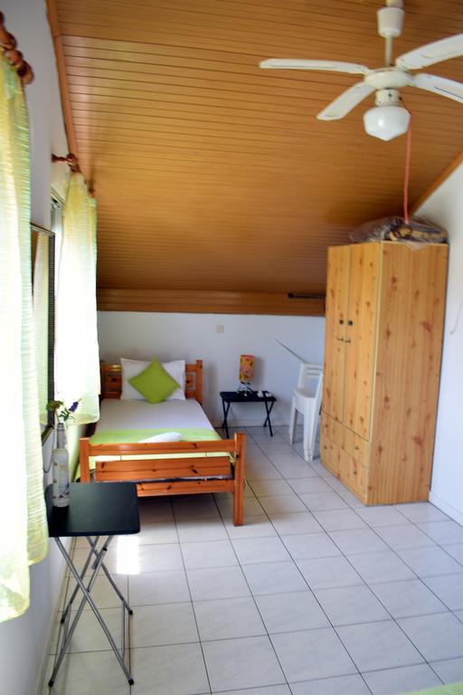 Appartement House Mantesos à Koinira Extérieur photo